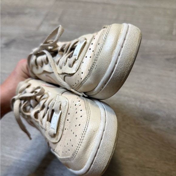 •NIKE• COURT VISION SNEAKERS - Picture 6 of 10